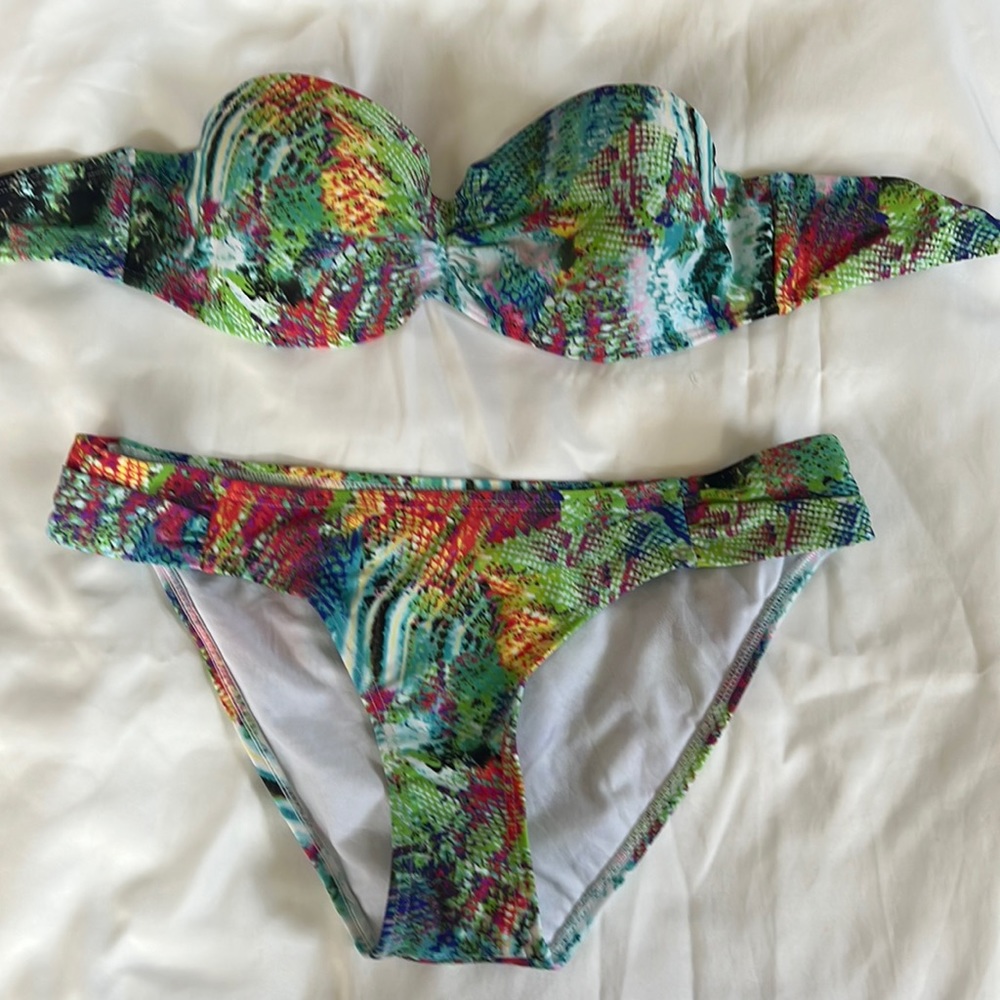 2 piece swim suit